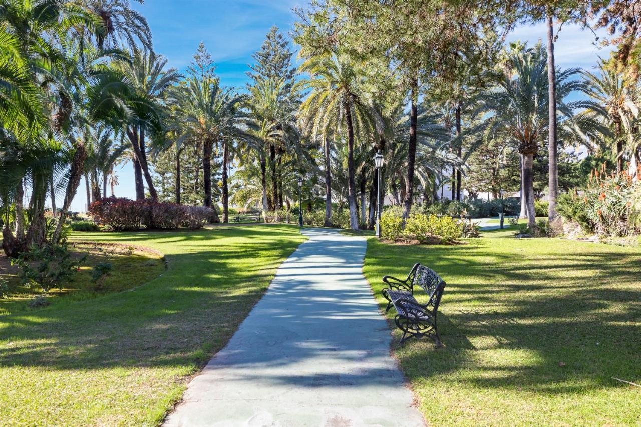 Stylish Sea View In Playas Del Duque *